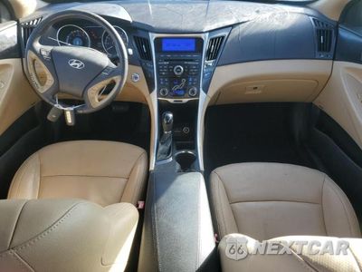 Zdjęcie 8 z 11 samochodu: 2011 HYUNDAI SONATA SE VIN:5NPEC4AC1BH120215 - miniatura