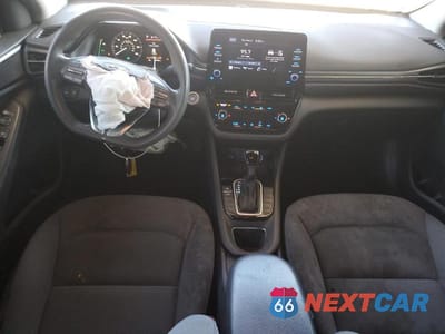 Zdjęcie 8 z 11 samochodu: 2022 HYUNDAI IONIQ VIN:KMHC65LC1NU270736 - miniatura