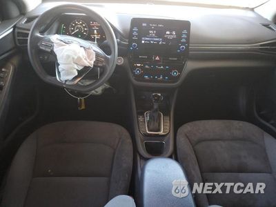 Zdjęcie 8 z 11 samochodu: 2022 HYUNDAI IONIQ VIN:KMHC65LC1NU270736 - miniatura