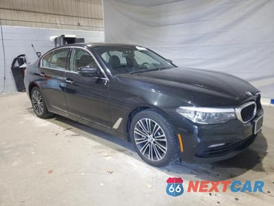 Czwarte zdjęcie samochodu z boku: 2018 BMW 530 XI VIN:WBAJA7C51JWA72230 - miniatura