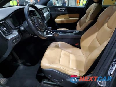 Zdjęcie 7 z 13 samochodu: 2018 VOLVO XC60 T6 MOMENTUM VIN:YV4A22RK3J1094253 - miniatura