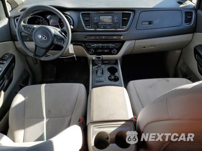 Zdjęcie 8 z 13 samochodu: 2016 KIA SEDONA LX VIN:KNDMB5C14G6114720 - miniatura