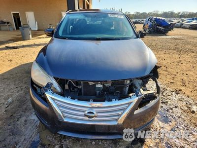 Piąte zdjęcie samochodu w środku: 2014 NISSAN SENTRA S VIN:3N1AB7AP2EL695677 - miniatura