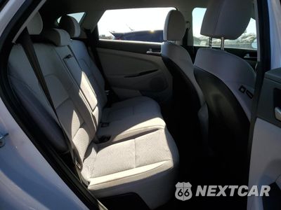 Zdjęcie 11 z 15 samochodu: 2019 HYUNDAI TUCSON SE VIN:KM8J2CA49KU074882 - miniatura