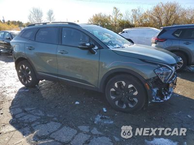Czwarte zdjęcie samochodu z boku: 2024 KIA SPORTAGE X LINE VIN:KNDPYDDH3R7152020 - miniatura
