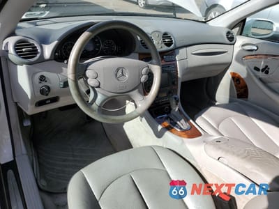 Zdjęcie 8 z 12 samochodu: 2004 MERCEDES-BENZ CLK 320C VIN:WDBTJ65J64F106288 - miniatura