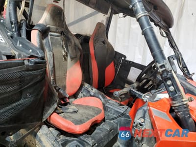 Zdjęcie 6 z 11 samochodu: 2021 HONDA SXS1000 S2 - ATV VIN:1HFVE051XM4200106 - miniatura