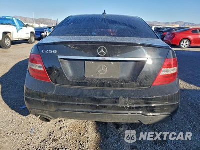 Zdjęcie 9 z 22 samochodu: 2012 MERCEDES-BENZ C 250 VIN:WDDGF4HB9CR221595 - miniatura