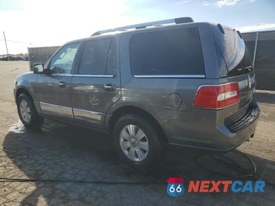 Drugie zdjęcie samochodu z przodu: 2010 LINCOLN NAVIGATOR VIN:5LMJJ2J56AEJ07543 - miniatura