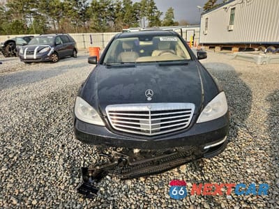 Piąte zdjęcie samochodu w środku: 2013 MERCEDES-BENZ S 550 VIN:WDDNG7DB1DA493506 - miniatura
