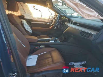 Zdjęcie 7 z 13 samochodu: 2024 AUDI Q8 E-TRON PREMIUM PLUS VIN:WA15AAGE7RB030800 - miniatura