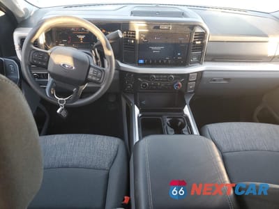 Zdjęcie 8 z 12 samochodu: 2025 FORD F350 SUPER DUTY VIN:1FT8W3BM5SED83832 - miniatura