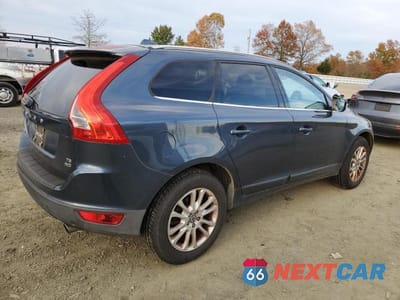 Trzecie zdjęcie samochodu z tyłu: 2010 VOLVO XC60 VIN:YV4992DZ5A2079377 - miniatura