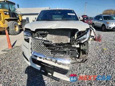 Piąte zdjęcie samochodu w środku: 2024 LINCOLN NAVIGATOR RESERVE VIN:5LMJJ2LG9REL11425 - miniatura
