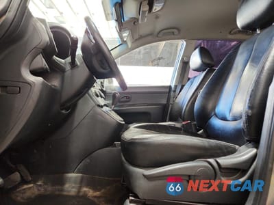 Zdjęcie 7 z 15 samochodu: 2009 KIA RONDO LX VIN:KNAFG526297273060 - miniatura