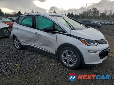 Czwarte zdjęcie samochodu z boku: 2020 CHEVROLET BOLT EV LT VIN:1G1FY6S07L4106258 - miniatura