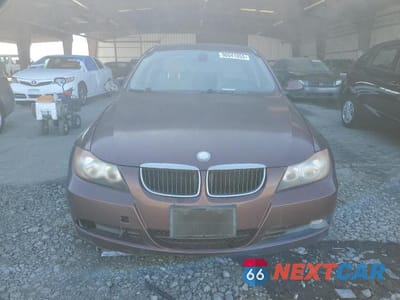 Piąte zdjęcie samochodu w środku: 2006 BMW 325 I VIN:WBAVB13516PT11205 - miniatura