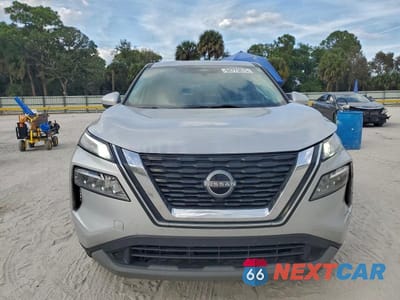 Piąte zdjęcie samochodu w środku: 2023 NISSAN ROGUE SV VIN:5N1BT3BA4PC869597 - miniatura