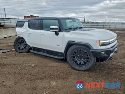 Czwarte zdjęcie samochodu z boku: 2025 GMC HUMMER SUV 2X VIN:1GKT0NDE2SU118177 - miniatura