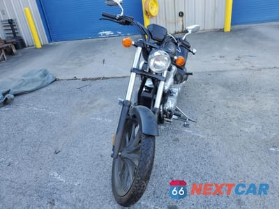 Drugie zdjęcie samochodu z przodu: 2017 HONDA VT1300 CX VIN:JH2SC6120HK200239 - miniatura