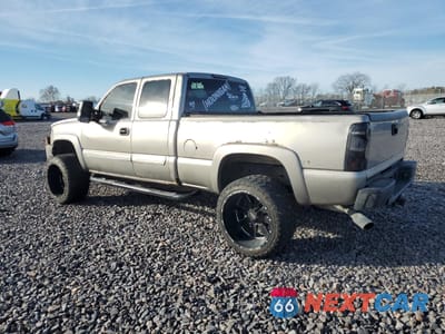 Drugie zdjęcie samochodu z przodu: 2003 CHEVROLET SILVERADO K2500 HEAVY DUTY VIN:1GCHK29U23E144655 - miniatura