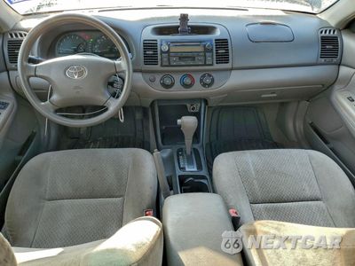 Zdjęcie 8 z 15 samochodu: 2003 TOYOTA CAMRY LE VIN:4T1BE32KX3U705097 - miniatura