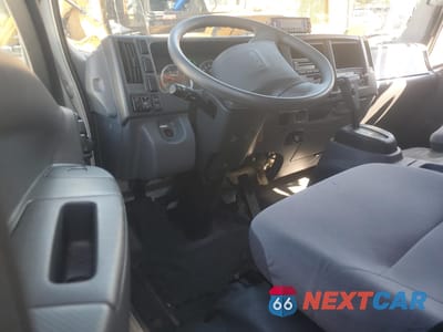 Zdjęcie 8 z 13 samochodu: 2020 CHEVROLET 4500XD REFRIGERATED BOX TRUCK VIN:JALCDW166L7K00575 - miniatura