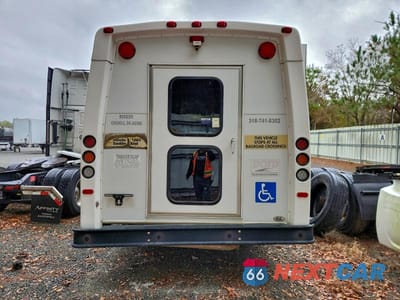 Zdjęcie 6 z 14 samochodu: 2019 FORD E350 SHUTTLE BUS VIN:1FDEE3FS3KDC19043 - miniatura