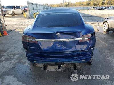 Zdjęcie 6 z 13 samochodu: 2015 TESLA MODEL S 90D VIN:5YJSA1V27FF099092 - miniatura