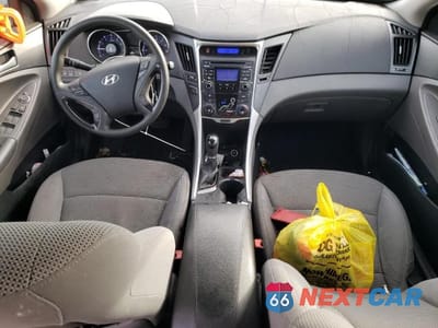Zdjęcie 8 z 12 samochodu: 2011 HYUNDAI SONATA GLS VIN:5NPEB4AC9BH171206 - miniatura
