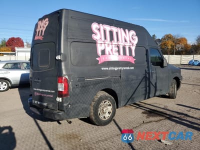 Trzecie zdjęcie samochodu z tyłu: 2013 NISSAN NV 2500 DELIVERY VAN VIN:1N6BF0LX2DN111946 - miniatura