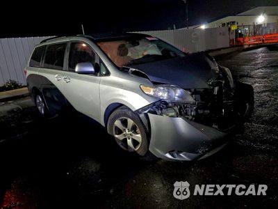Czwarte zdjęcie samochodu z boku: 2017 TOYOTA SIENNA LE VIN:5TDKZ3DC6HS860594 - miniatura