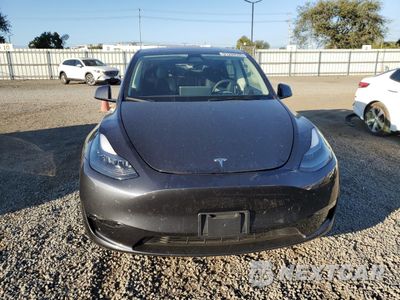 Piąte zdjęcie samochodu w środku: 2024 TESLA MODEL Y VIN:7SAYGDEF1RF049146 - miniatura