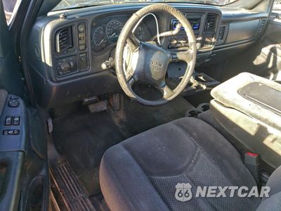 Zdjęcie 8 z 14 samochodu: 2000 GMC NEW SIERRA K1500 VIN:1GTEK14T2YZ168952 - miniatura