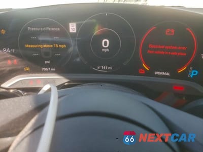 Zdjęcie 9 z 12 samochodu: 2023 PORSCHE TAYCAN 4S VIN:WP0AB2Y14PSA36153 - miniatura