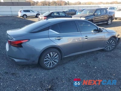 Trzecie zdjęcie samochodu z tyłu: 2025 NISS ALTIMA SV VIN:1N4BL4DV0SN311937 - miniatura