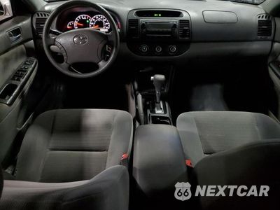 Zdjęcie 8 z 11 samochodu: 2006 TOYOTA CAMRY LE VIN:4T1BE32K06U729641 - miniatura