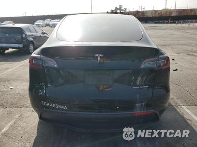 Zdjęcie 6 z 12 samochodu: 2024 TESLA Y VIN:7SAYGDEE3NF481142 - miniatura