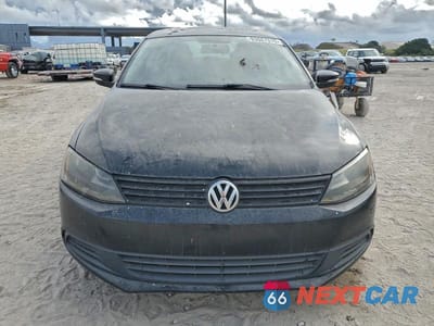 Piąte zdjęcie samochodu w środku: 2011 VOLKSWAGEN JETTA TDI VIN:3VWLL7AJ0BM033033 - miniatura
