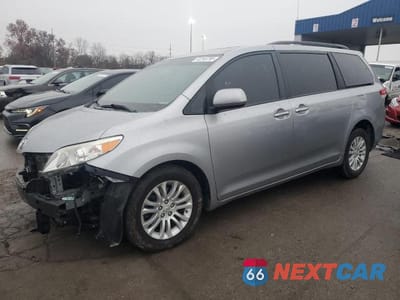 2011 TOYOTA SIENNA 5TDYK3DC5BS014527 - główne zdjęcie licytacji z USA - miniatura