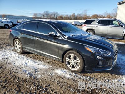 Czwarte zdjęcie samochodu z boku: 2018 HYUNDAI SONATA SPORT VIN:5NPE34AF1JH684228 - miniatura