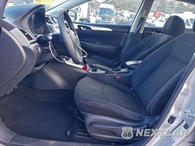 Zdjęcie 7 z 11 samochodu: 2016 NISSAN SENTRA S VIN:3N1AB7AP8GY238099 - miniatura