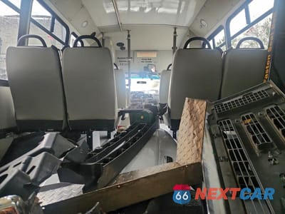 Zdjęcie 10 z 14 samochodu: 2019 FORD E350 SHUTTLE BUS VIN:1FDEE3FS3KDC19043 - miniatura