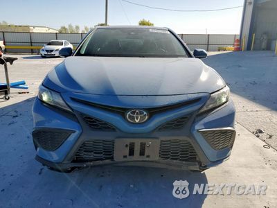 Piąte zdjęcie samochodu w środku: 2023 TOYOTA CAMRY SE NIGHT SHADE VIN:4T1G11AK5PU185582 - miniatura