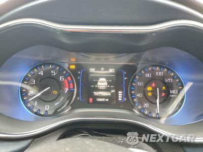 Zdjęcie 9 z 14 samochodu: 2015 CHRYSLER 200 S VIN:1C3CCCBBXFN535759 - miniatura