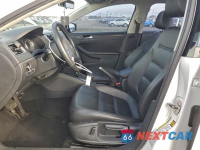 Zdjęcie 7 z 12 samochodu: 2014 VOLKSWAGEN JETTA TDI VIN:3VWLL7AJ4EM225544 - miniatura