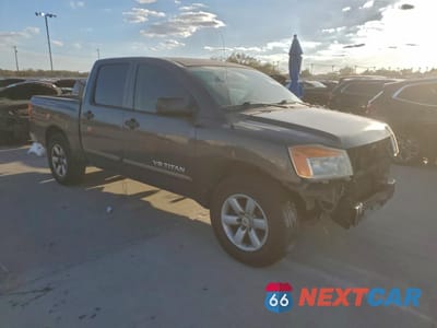 Czwarte zdjęcie samochodu z boku: 2010 NISSAN TITAN XE VIN:1N6BA0EDXAN301488 - miniatura