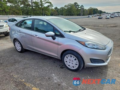 Czwarte zdjęcie samochodu z boku: 2015 FORD FIESTA S VIN:3FADP4AJ7FM120627 - miniatura