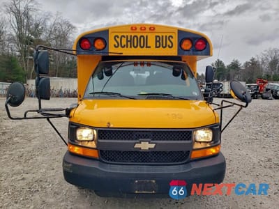 Zdjęcie 9 z 10 samochodu: 2014 CHEVROLET EXPRESS SCHOOL BUS VIN:1GB3G2BG6E1140087 - miniatura