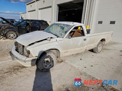 1994 CHEVROLET S TRUCK S10 1GCCS144XR8194920 - główne zdjęcie licytacji z USA - miniatura